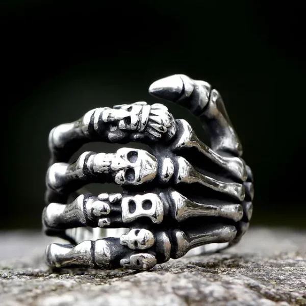 bague-skull-main