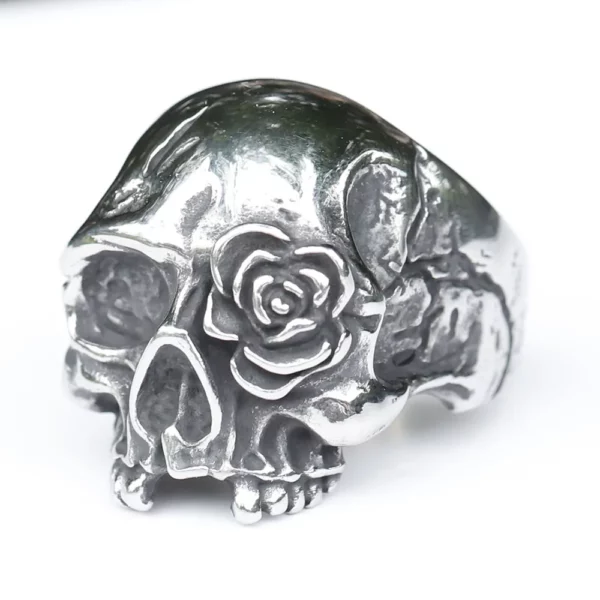 bague-skull-œil-fleuri