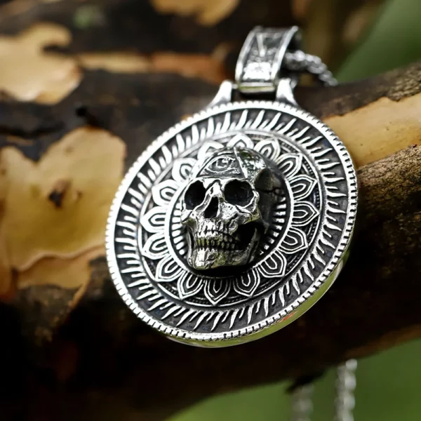 pendentif-medaille-skull-oeil-omniscient