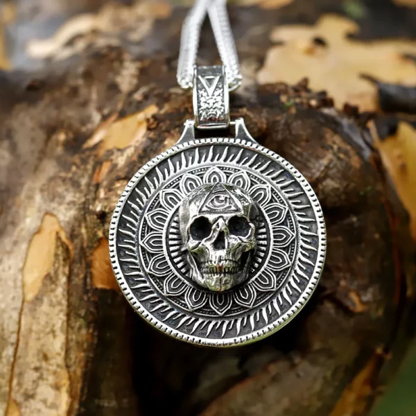 pendentif-medaille-skull-oeil-omniscient